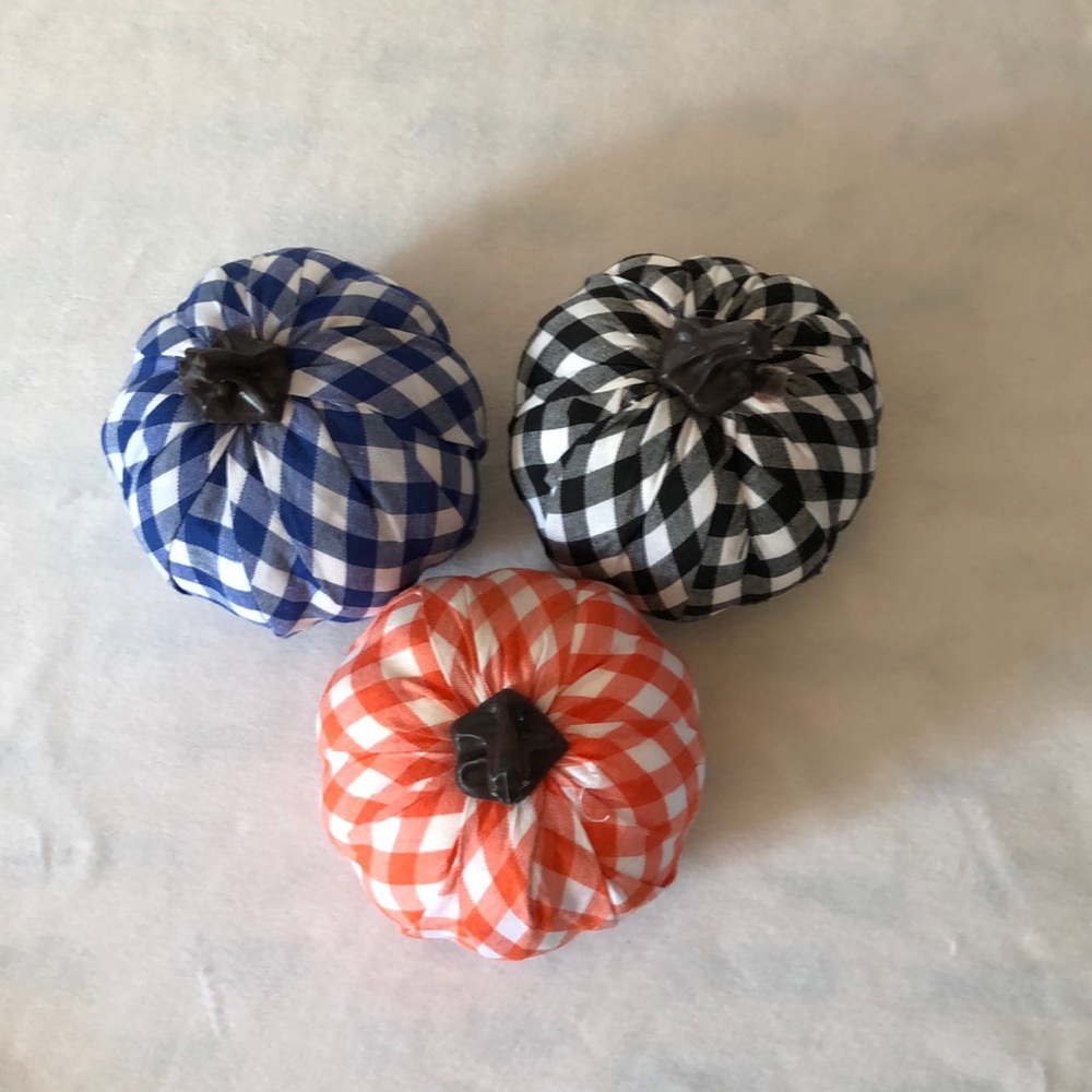 NEW Gingham Fabric Pumpkin Set